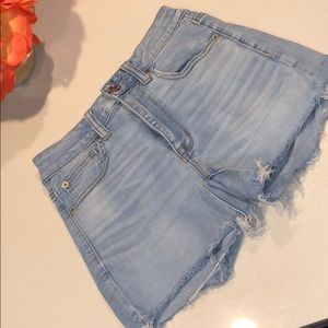 America Eagle hi rise shortie size 4